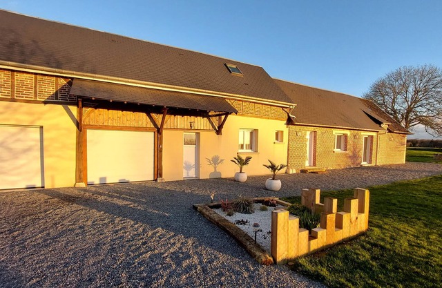 In the countryside, near the forest you will find peace and relaxation in this beautiful cottage.