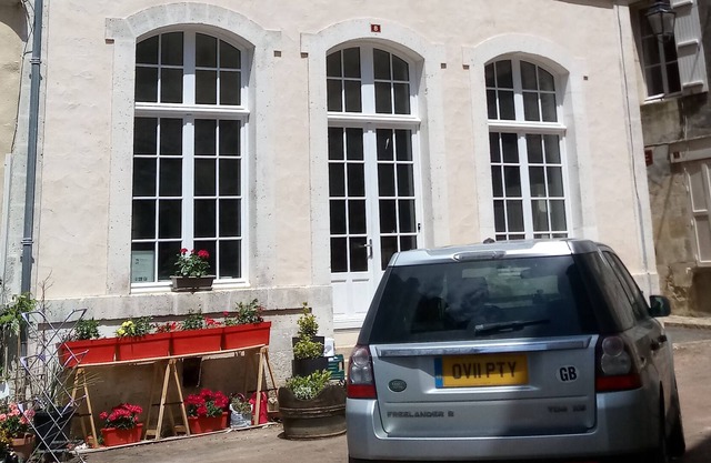 In the centre of the beautiful village of Nanteuil en Vallee