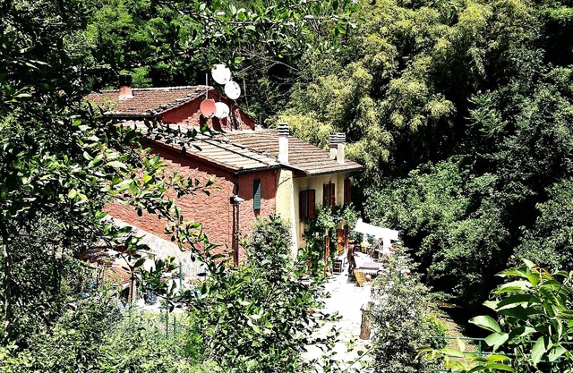 IN THE HEART OF MUGELLO, ON A TORRENT, IN A SMALL HAMLET