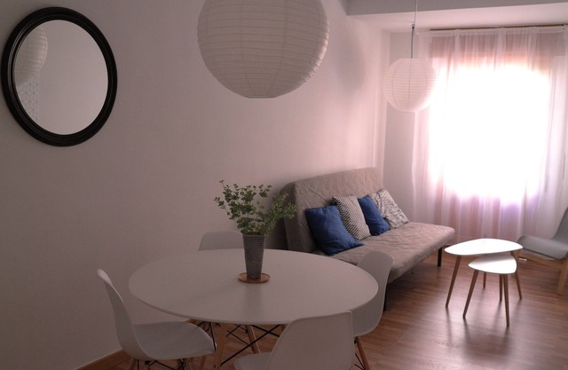 In the historic center of Ourense, it is ideal for families or groups