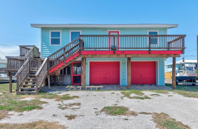 In-town beach home with a short drive to the beach