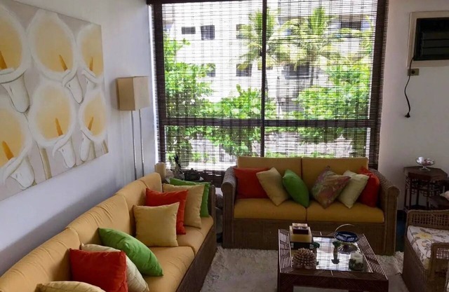 Incredible and spacious family apartment in Enseada one block from the beach