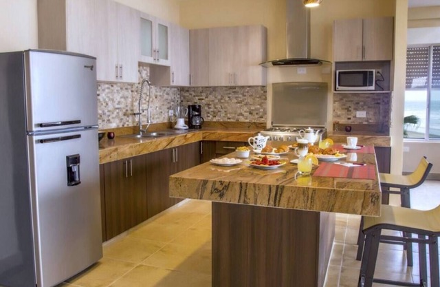 Incredible beachfront apartment in Olon - Ecuador