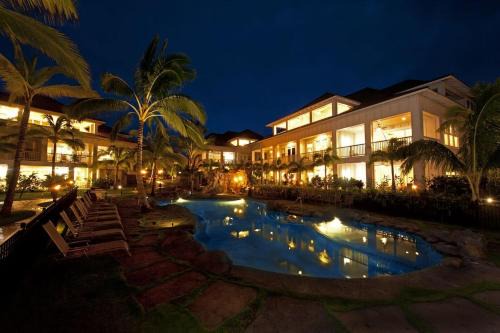 Incredible Luxury Villa in Paradise Near Shopping Golf and 3 Beaches