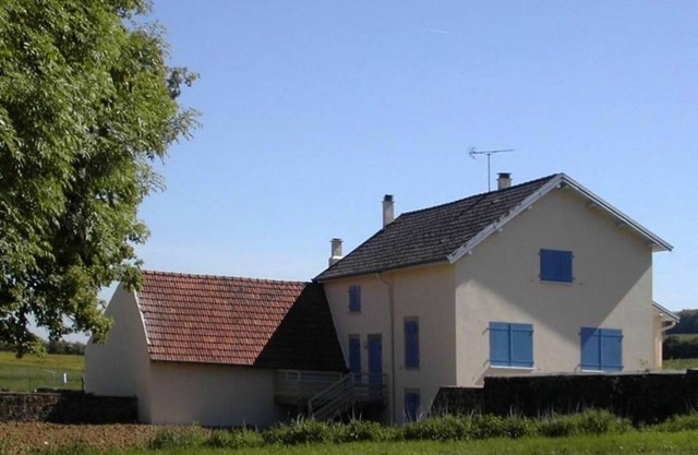Independent house in old mill with pets allowed