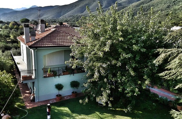 Independent apartment with a fabulous patio (Casa Penny)