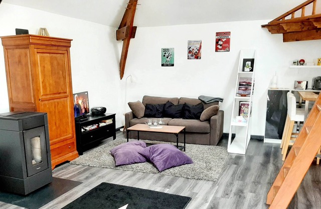 Independent cottage with swimming pool