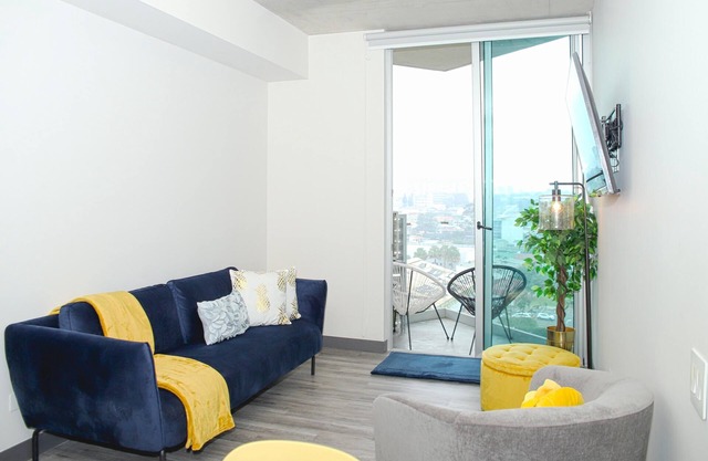 Indigo at 11, City Views and Wonderland Vibes!