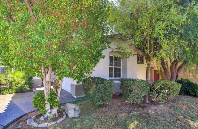 Indio Studio Near Joshua Tree Nat'l Park!