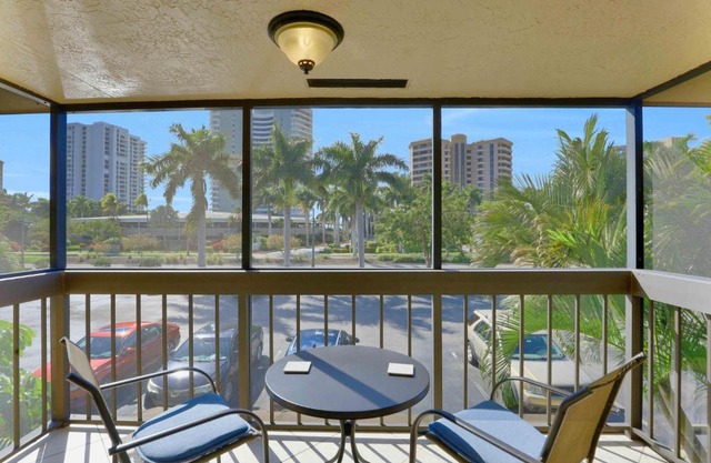 Inland condo with pool and steps to beach/food/shops