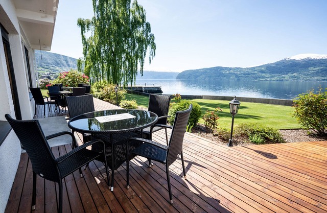 Innvik Fjordhotel - Misjonheimen