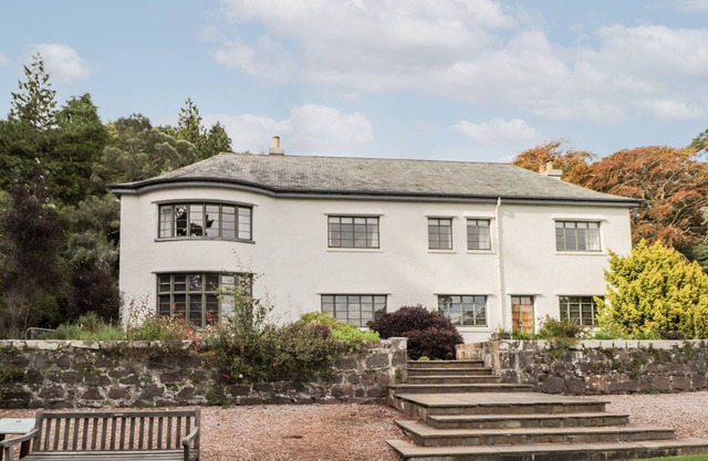 INVEREWE - HOUSE APARTMENT, pet friendly in Poolewe