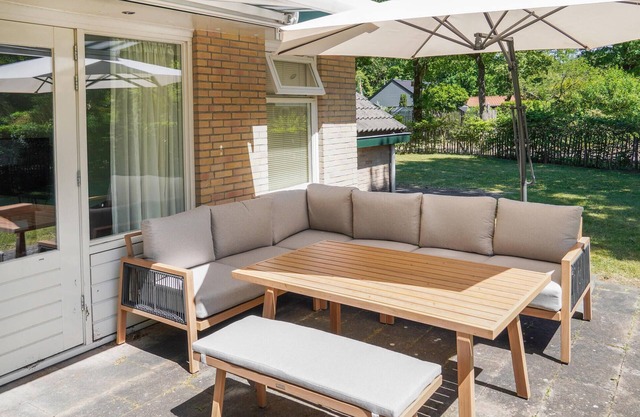 Inviting vacation home with beautiful garden near Appelscha.