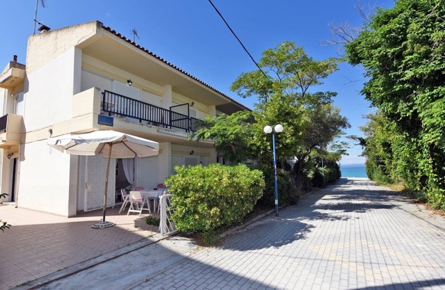 Ioanna Maisonette by RentalsPro