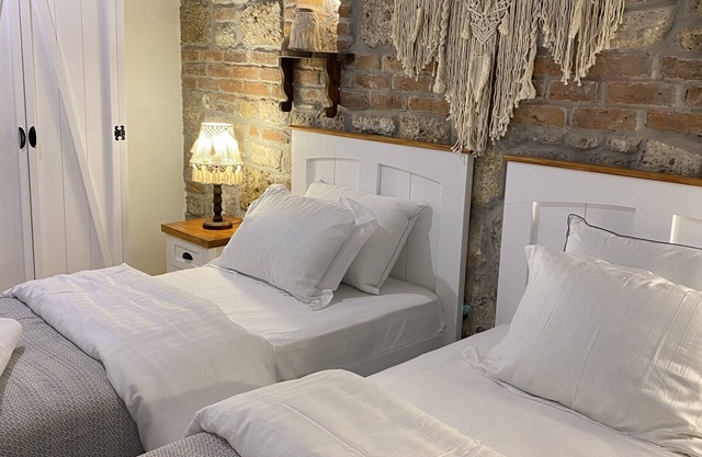 Ionia Liberty Stone Hotel