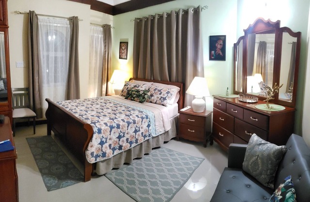 Irie Hideaway - Private Studio in Gated Community, Caribbean Estates, Portmore