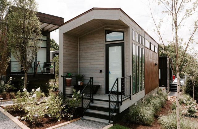 Ironwood Grove, Tiny House Hotel