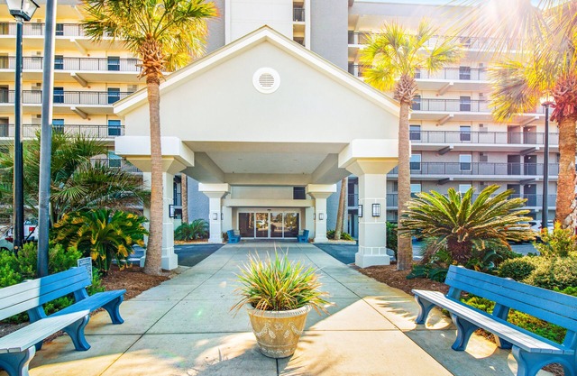 Island Echos Condominiums