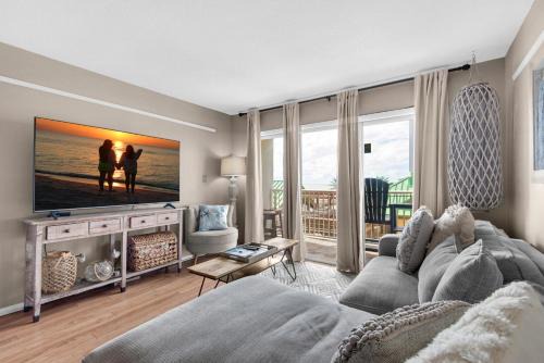 Islander Beach Resort 305