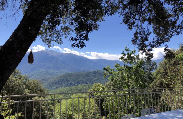 Isolated farmhouse with views of the Canigo