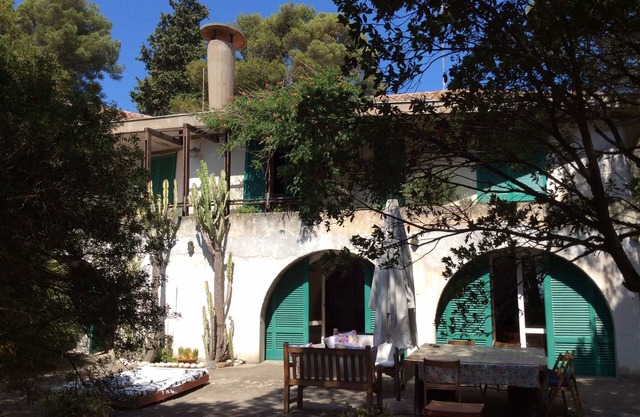 Self-contained loft in Villa in Capo d'Arco, two minutes' walk from sea