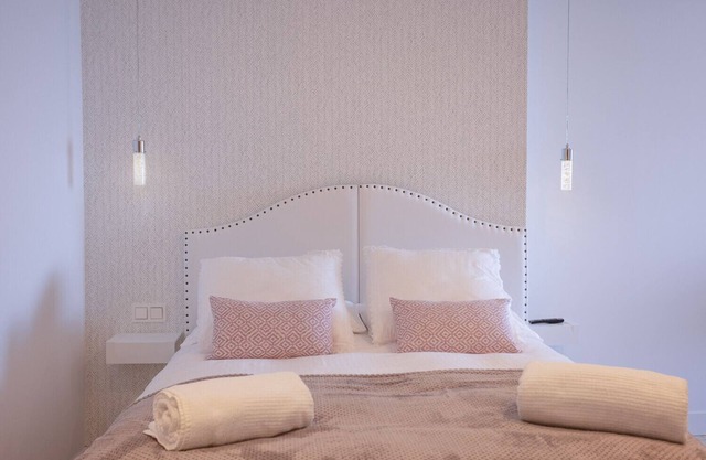 Izar apartment by Egona