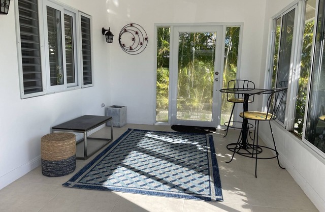 "JAM N RELAX" vibrant villa with full unit AC & private beach club