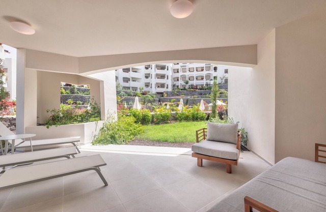 Jardines - Adama 0.1 POOL & GARDEN VIEW 2B