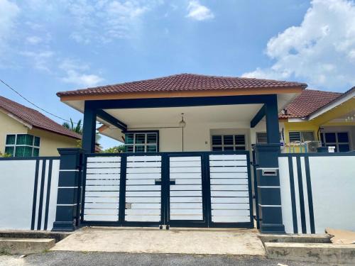 Jenhan Homestay Kuantan - Rumah Semi D