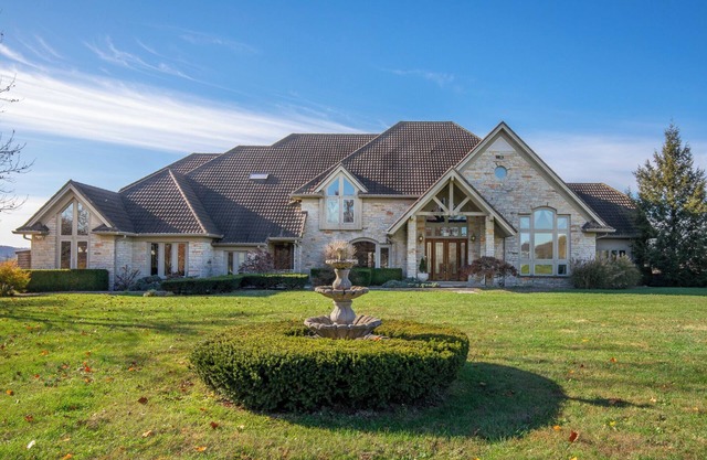 Jett Manor - Hermann, MO 13-Acre Private Estate w/Hot Tub, Sauna & Scenic Views