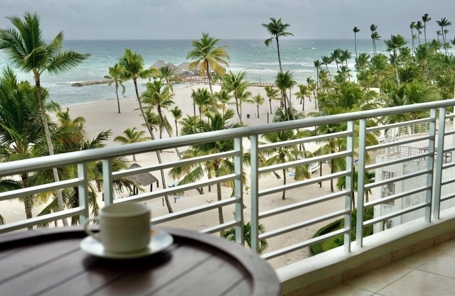 JuanDolio+SeaView+Cozy-2Br+3Bds+6Pax-/WiFi-Open Kitchen-/FrontBeach
