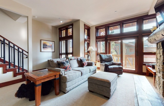 Juniper Crest 6 3 Bedroom Townhouse by RedAwning