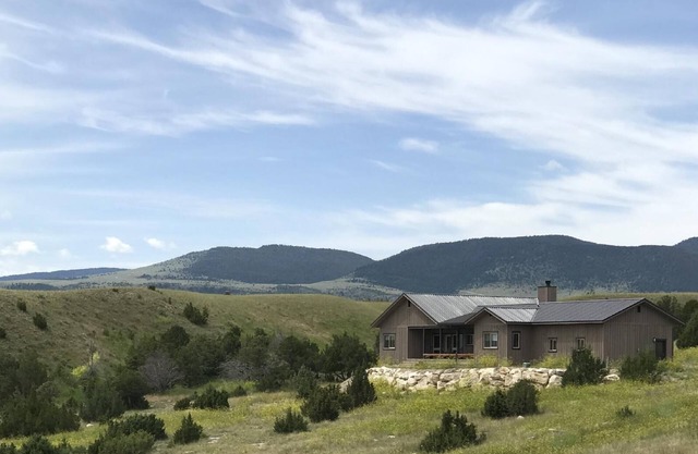 Juniper House-Located south of Ennis on 9 acres, views of the Madison Valley