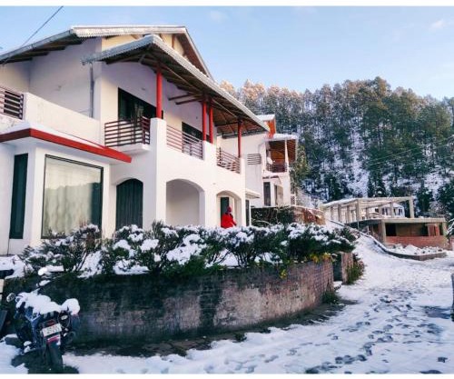 Just Naturals Wellness Resort Nainital