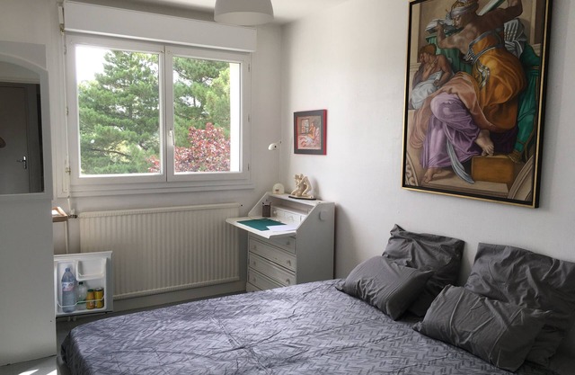 Juste une Chambre Chez L'habitant
