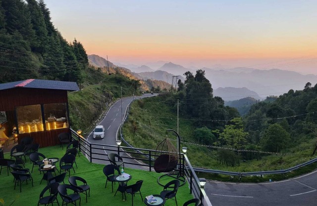 Juststay Paradise