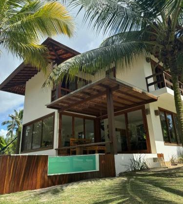 Kíria's Village Beach House