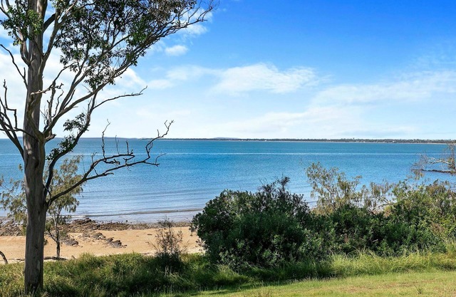 K' Gari Dreaming at point vernon