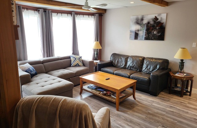 Kalamalka Lake - Suite just minutes away from this Okanagan gem!