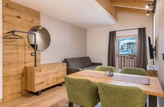 Kamerloy Apartments - G with Mountain View, Wi-Fi, Balcony and Garden