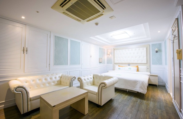 Kang Neung Dong-a Hotel