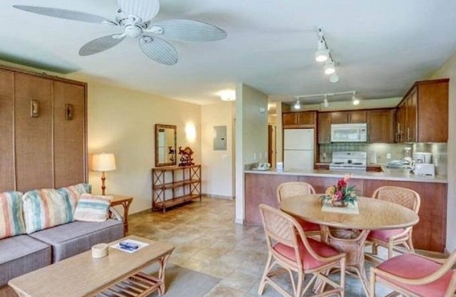 Kauai Pono Kai Resort BR/1BA Condominium - Sleeps 4