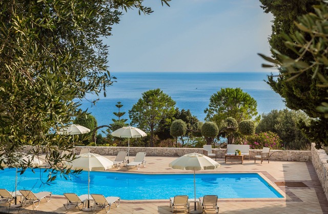Kefalonia Lourdata, studios with pool, sea view