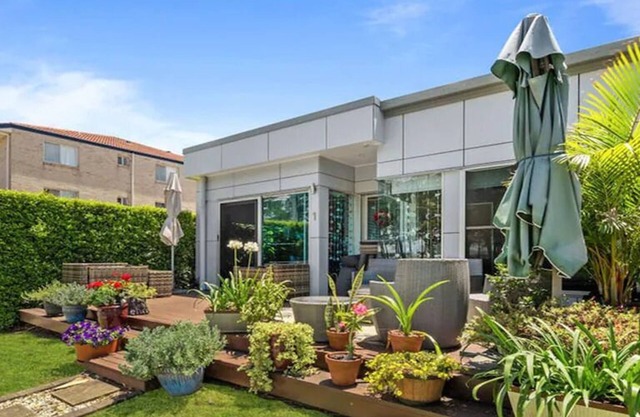 Keith's on Sylvan Beach. Stylish 2BR unit with awesome Pumistone Passage views.