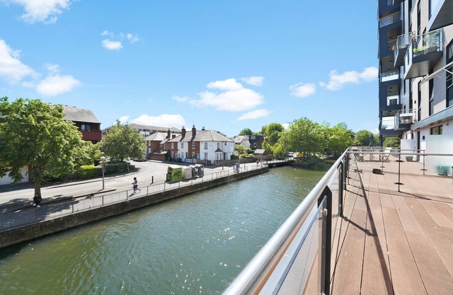 Kennet House Serviced Apartments, Reading Ferndale - Apt A