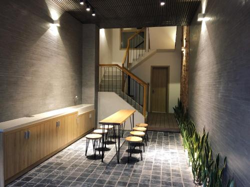 Khe Suites 06BR Private House near Lotte-Asia Park - Self Check-in with Lockbox