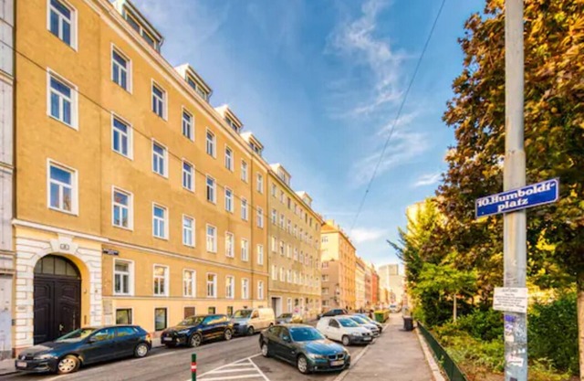 ⍟King bed home, 3 bed rooms⍟ Ideal for big groups