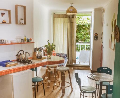 King's Apartments 202