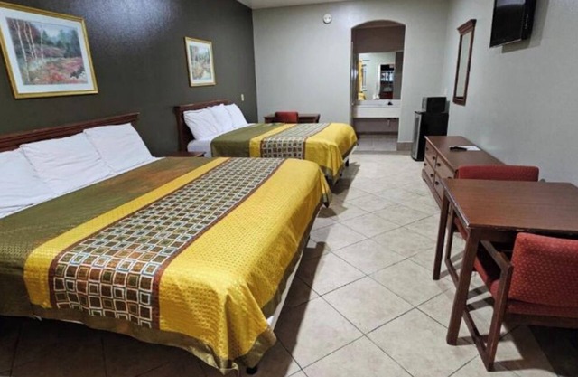 King Suite with Spa Bath