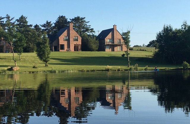Kingfisher Lodge gives guests direct access to Lough Erne and private jetty.